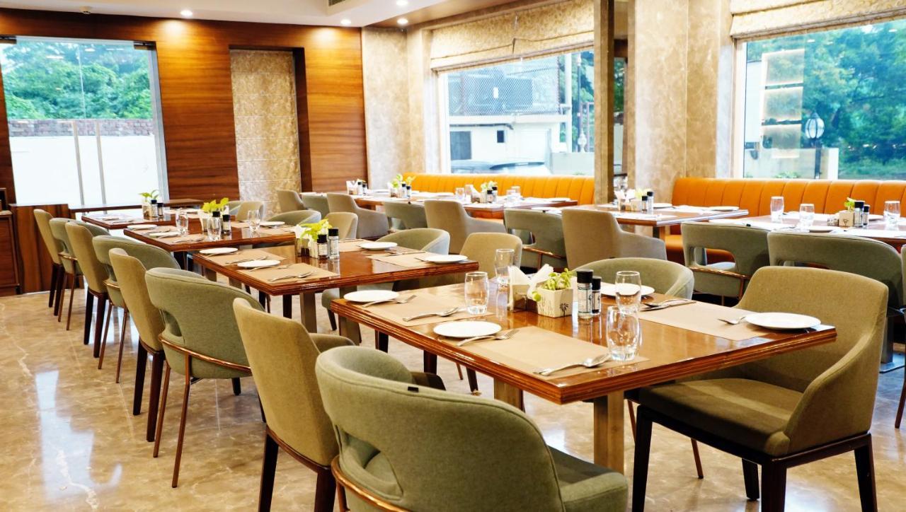 The Fern Residency Sarnath Hotel Varanasi Ngoại thất bức ảnh