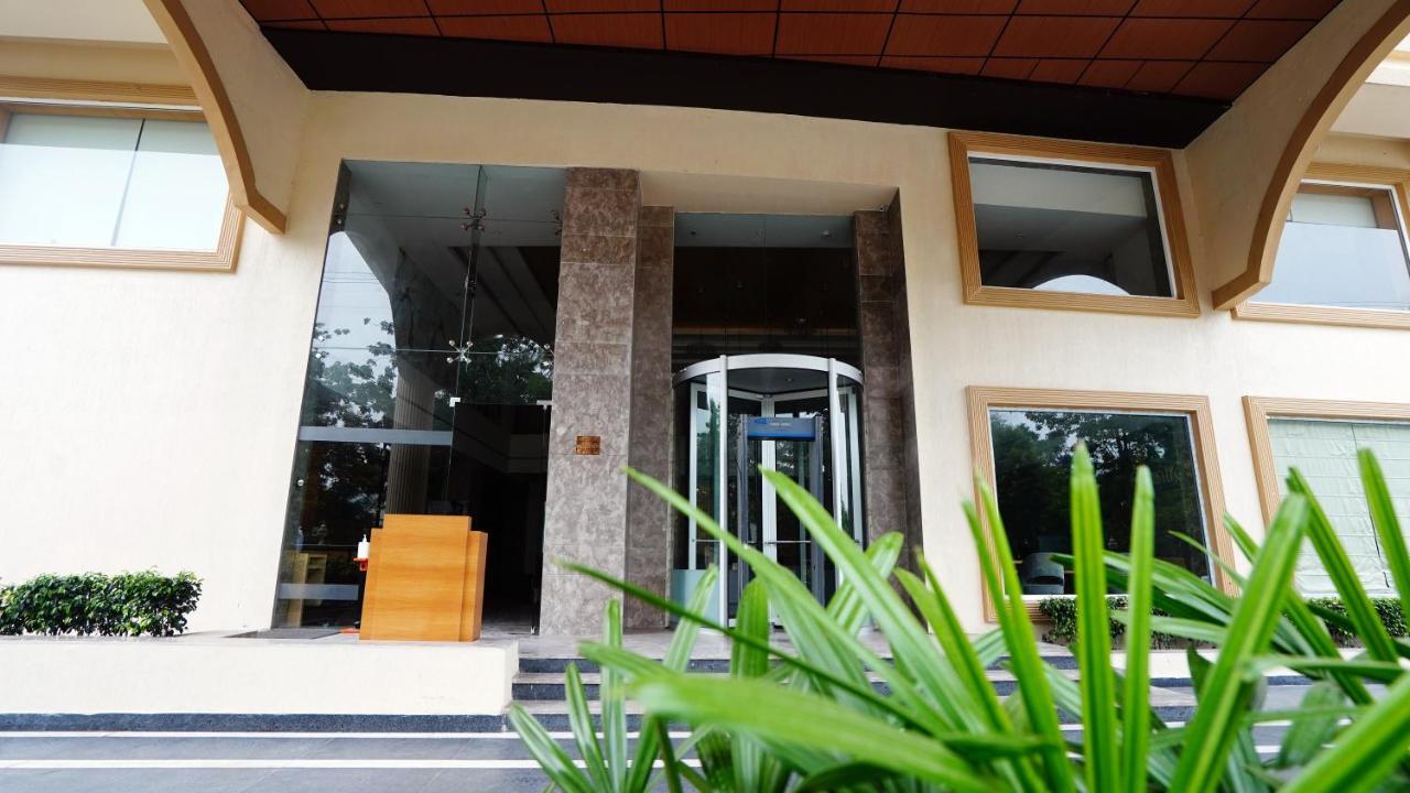 The Fern Residency Sarnath Hotel Varanasi Ngoại thất bức ảnh