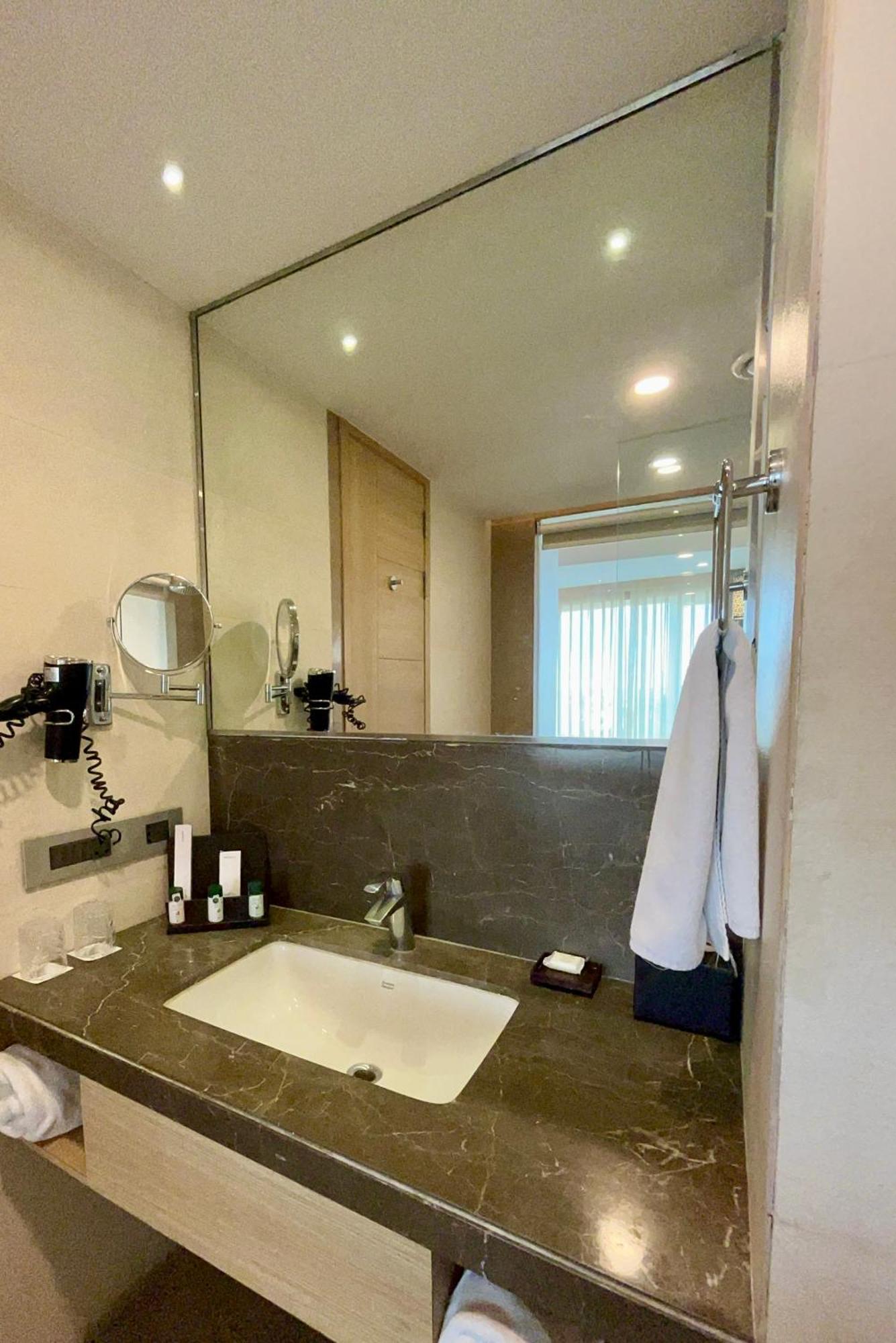 The Fern Residency Sarnath Hotel Varanasi Ngoại thất bức ảnh