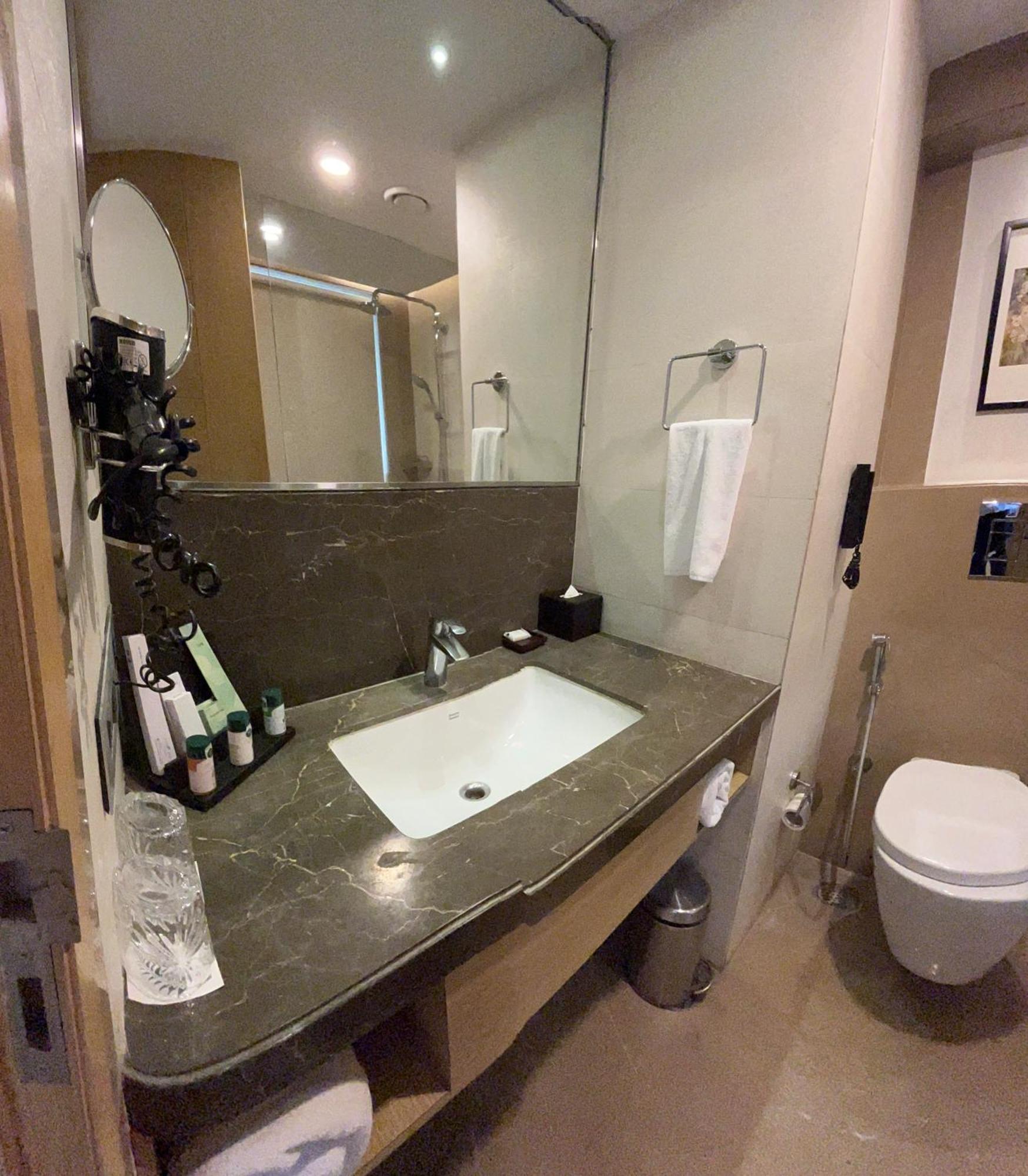 The Fern Residency Sarnath Hotel Varanasi Ngoại thất bức ảnh